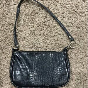 Black shoulder purse